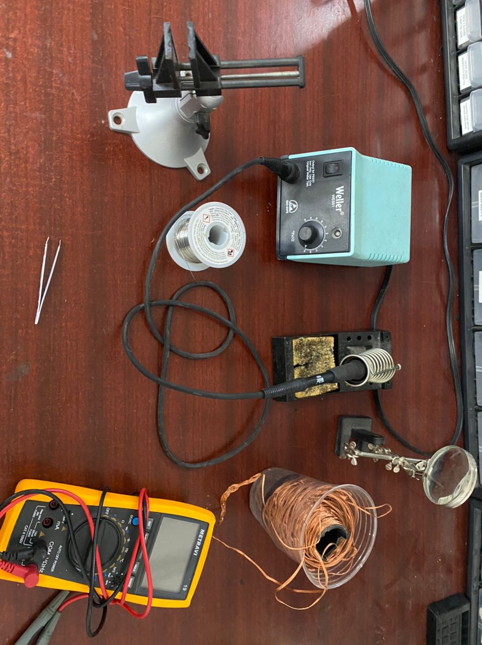 Gadgets for solderings